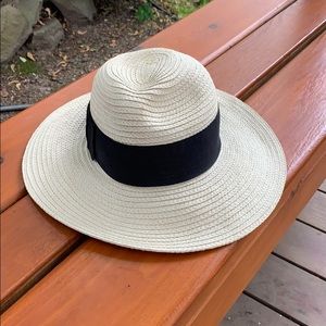 Wide brim Panama sun hat